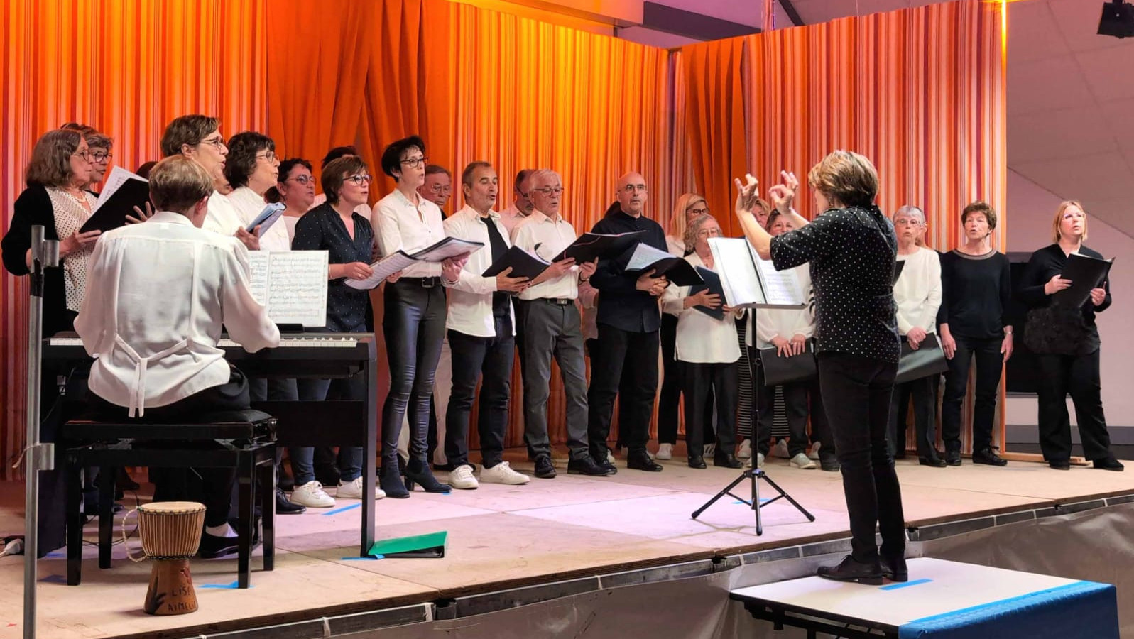 2024-04-21: Vouzon, salle des fêtes. 1ère représentation